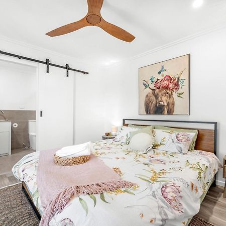 Little Sunshine - Private Acreage Guest Home ハービー・ベイ エクステリア 写真